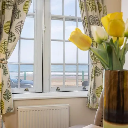 Watersedge Sandsend